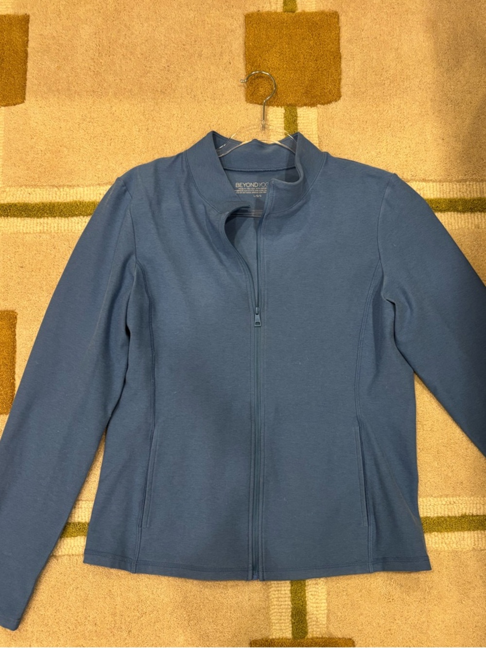 Beyond Yoga blue mock neck zip up jacket